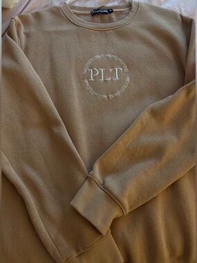 Pretty little thing Camel Crewneck Sweatshirt